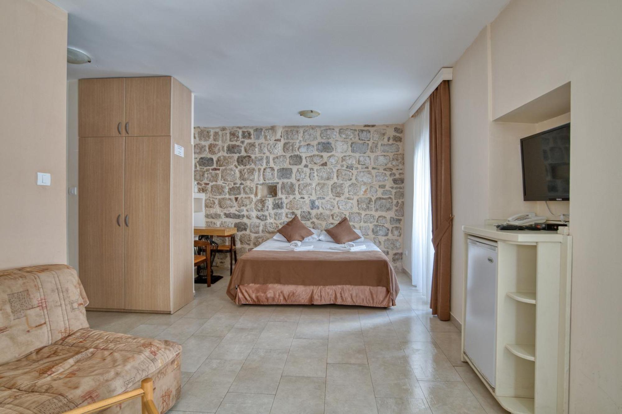 Hotel Rendez Vous Kotor Extérieur photo