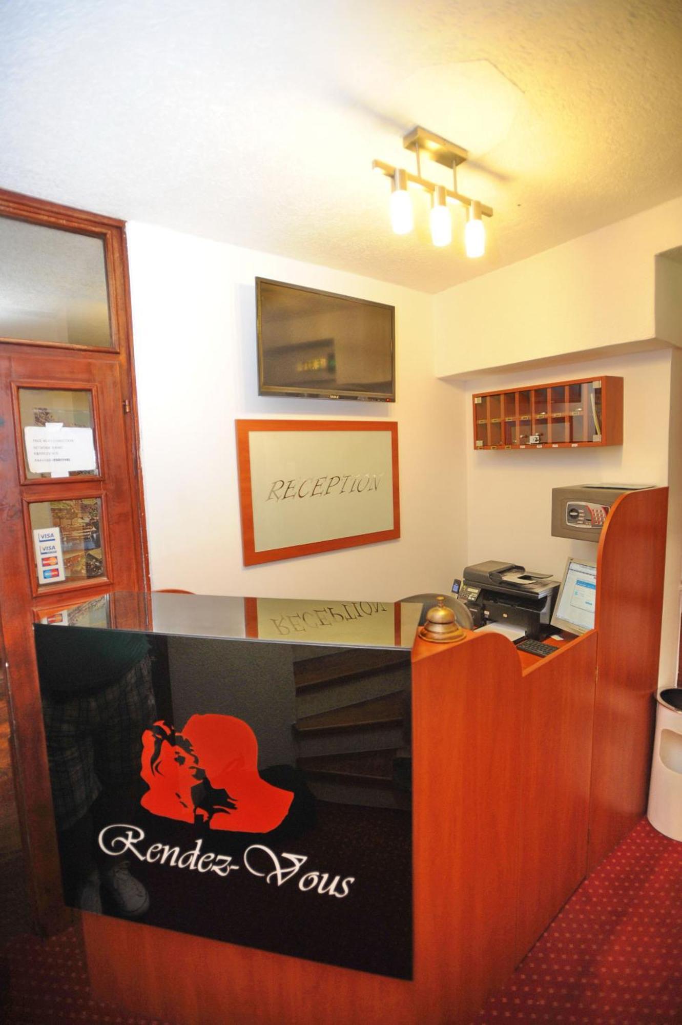 Hotel Rendez Vous Kotor Extérieur photo
