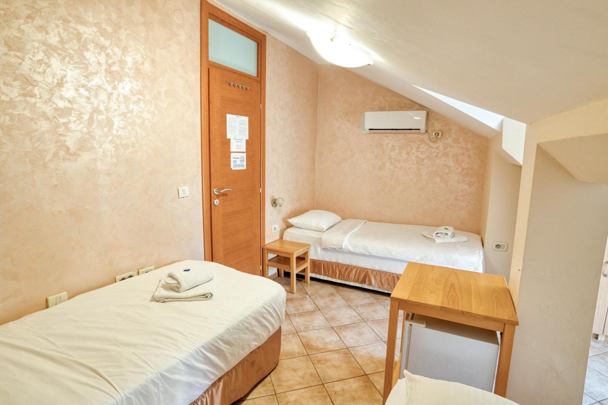 Hotel Rendez Vous Kotor Extérieur photo
