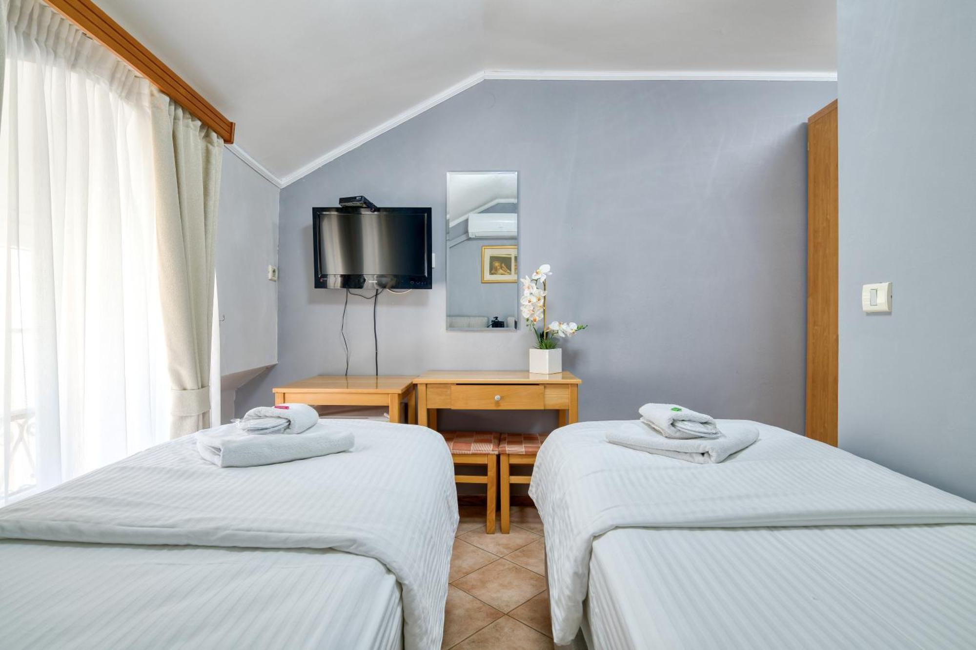 Hotel Rendez Vous Kotor Extérieur photo