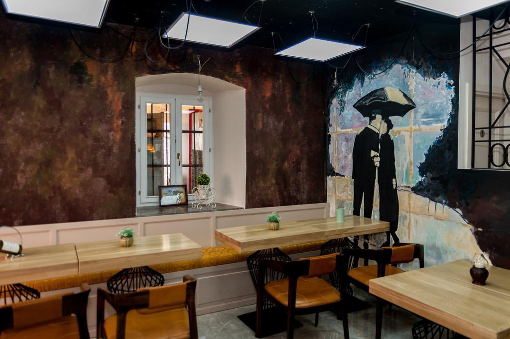 Hotel Rendez Vous Kotor Extérieur photo